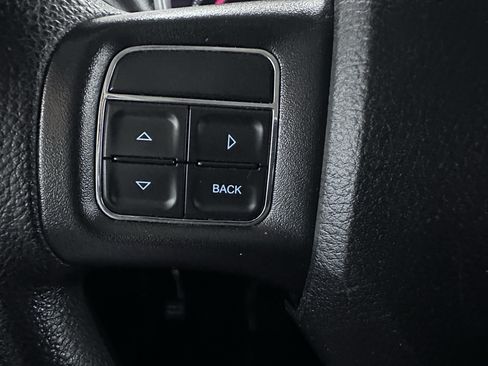 Used 2019 Dodge Journey SE FWD image 45