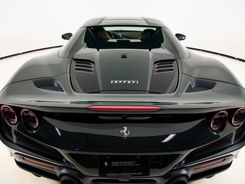 Certified 2022 Ferrari F8 Tributo RWD image 31