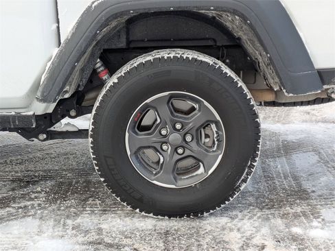 Used 2022 Jeep Gladiator Rubicon image 10