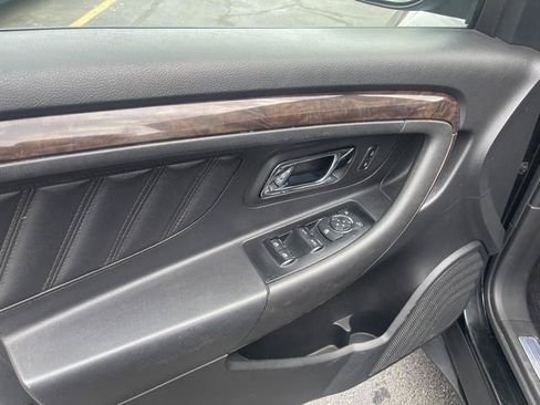 Used 2015 Ford Taurus Limited w/ Equipment Group 301A AWD/4WD image 15
