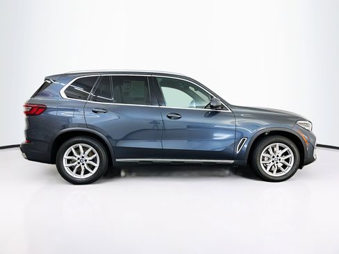 Used 2022 BMW X5 xDrive40i w/ Premium Package image 10