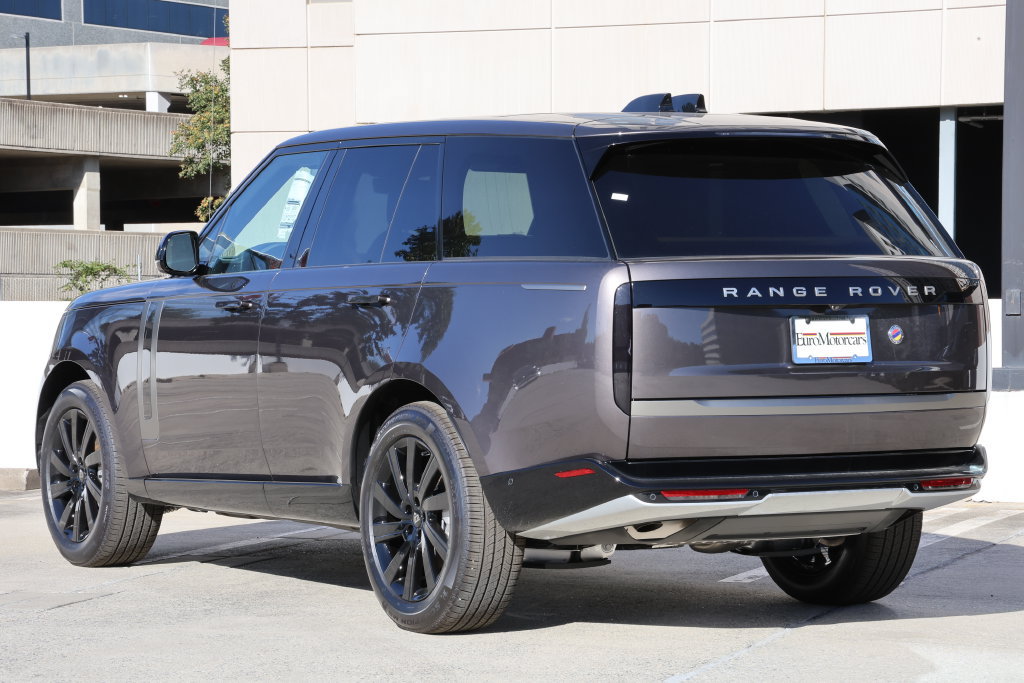 New 2027 Land Rover Range Rover SE AWD/4WD image 2