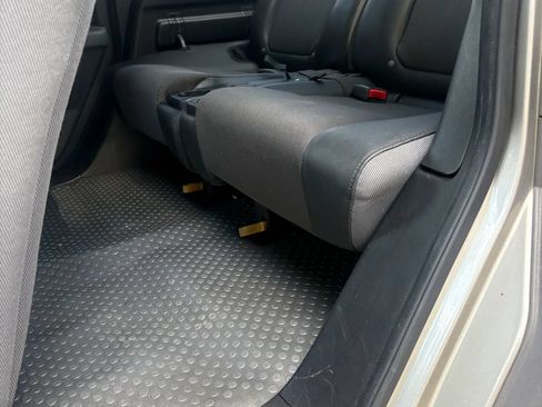 Used 2004 Honda Element EX image 25