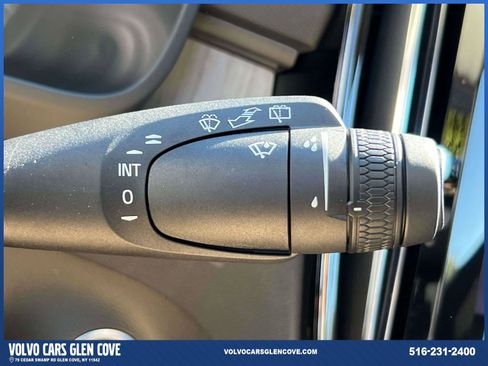 Certified 2025 Volvo XC40 B5 Plus w/ Climate Package image 24