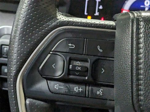 Used 2025 Toyota 4Runner SR5 image 16