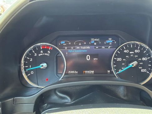 Used 2021 Ford F350 Lariat w/ Lariat Ultimate Package AWD/4WD image 26