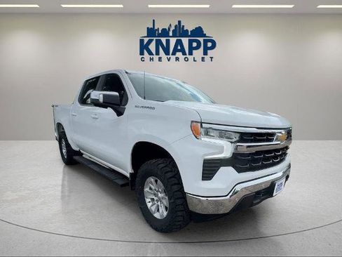 Used 2025 Chevrolet Silverado 1500 LT w/ Safety Package AWD/4WD image 3