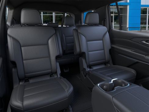 New 2026 Chevrolet Traverse LT w/ Midnight/Sport Edition image 17