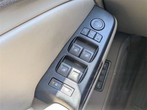 Used 2018 GMC Yukon SLT w/ Open Road Package image 27