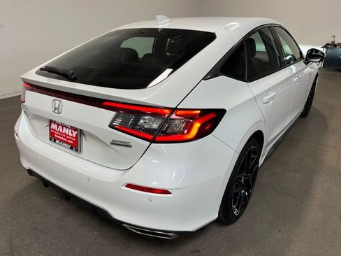 Used 2022 Honda Civic Sport Touring image 3