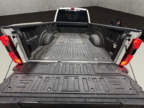 Used 2024 Ford F450 Limited w/ FX4 Off-Road Package AWD/4WD image 23