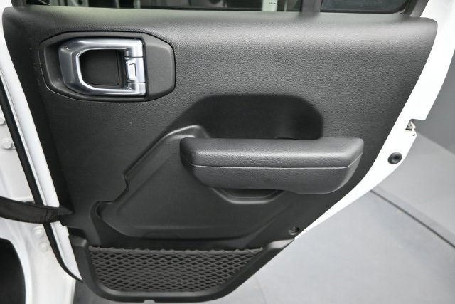 Used 2022 Jeep Gladiator Sport AWD/4WD image 20