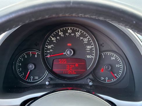 Used 2012 Volkswagen Beetle 2.0T image 24