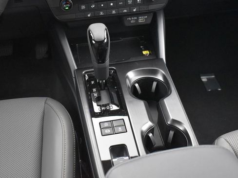 New 2026 Subaru Outback Limited image 21