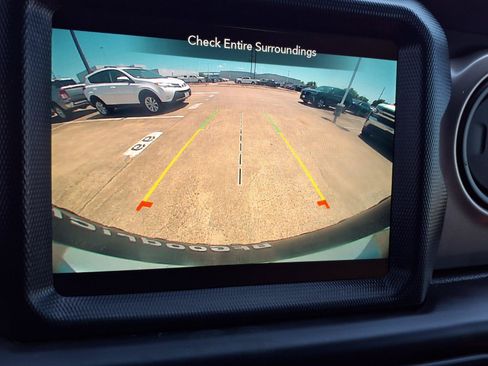 Used 2021 Jeep Wrangler Unlimited Sport w/ Sun And Sound Package AWD/4WD image 6