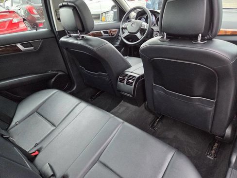 Used 2013 Mercedes-Benz C 300 4MATIC Sedan image 12