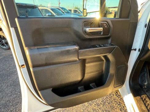 Used 2020 Chevrolet Silverado 2500 W/T w/ WT Convenience Package image 9
