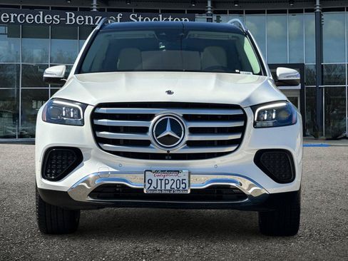 Certified 2024 Mercedes-Benz GLS 450 4MATIC image 9