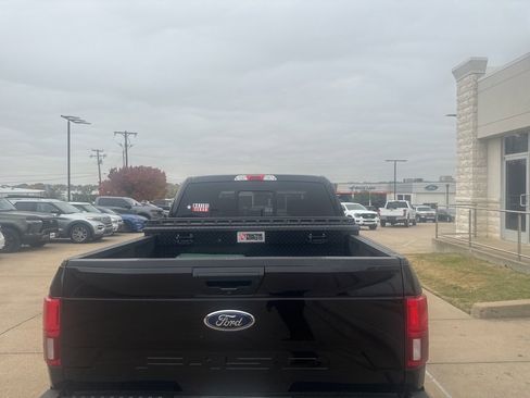 Used 2019 Ford F150 Lariat image 5