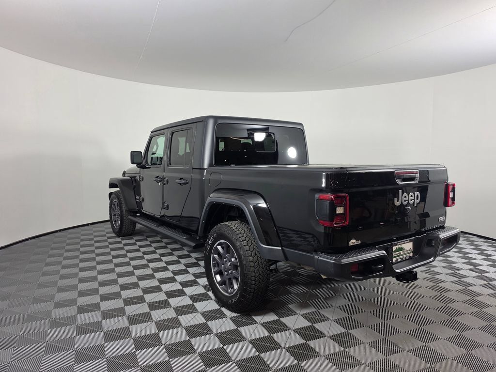 Used 2022 Jeep Gladiator Overland w/ Popular Equipment Package AWD/4WD image 11