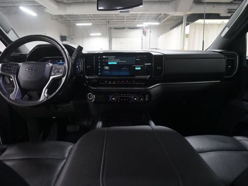Used 2025 Chevrolet Silverado 2500 LT w/ Trail Boss Package AWD/4WD image 5