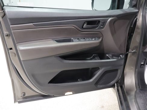 Used 2022 Honda Odyssey EX-L image 13