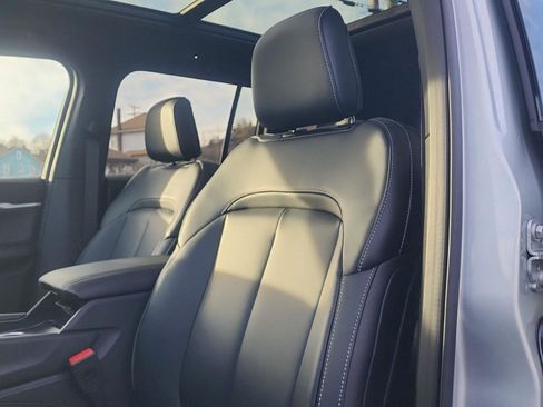 New 2025 Jeep Grand Cherokee Limited w/ Trailer Tow Package image 12