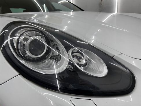 Used 2016 Porsche Panamera Edition RWD image 3
