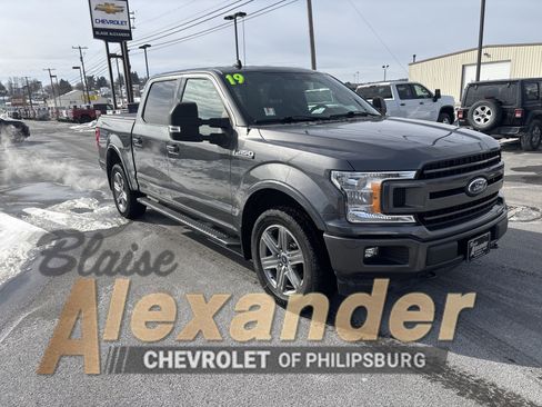 Used 2019 Ford F150 XLT w/ Equipment Group 302A Luxury image 1