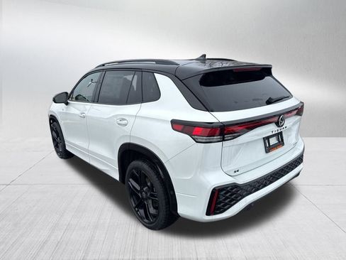 New 2026 Volkswagen Tiguan SE R-Line AWD/4WD image 3