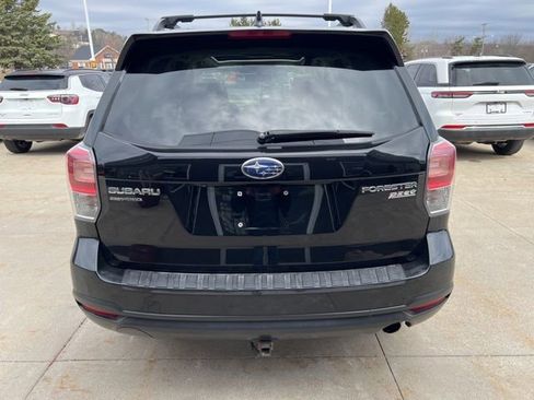 Used 2017 Subaru Forester 2.5i Touring image 5