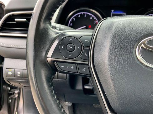 Used 2024 Toyota Camry SE image 23