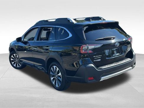 Used 2025 Subaru Outback Touring w/ Popular Package #2 image 5