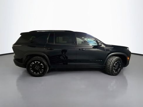 Used 2024 Chevrolet Traverse Z71 AWD/4WD image 9