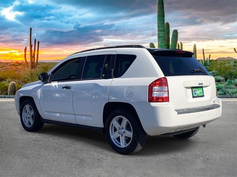 Used 2007 Jeep Compass Sport image 5