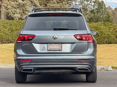 Used 2019 Volkswagen Tiguan SE w/ Panoramic Sunroof Package image 5
