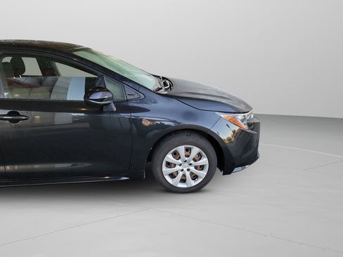 Used 2020 Toyota Corolla LE image 31
