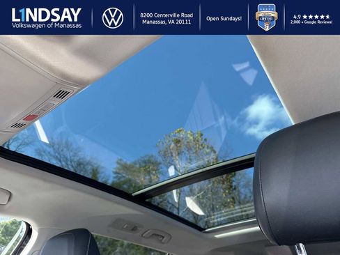 Used 2022 Volkswagen Tiguan SE image 18