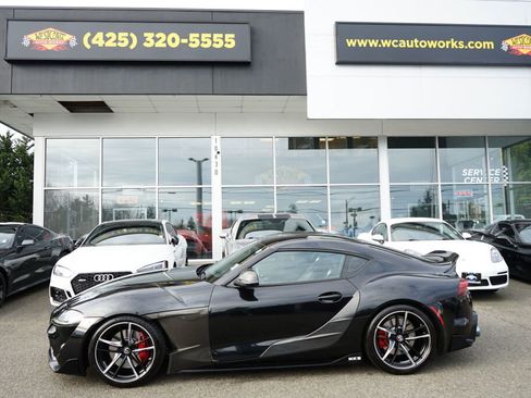Used 2020 Toyota Supra Premium image 2