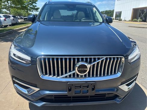 Used 2023 Volvo XC90 B6 Plus w/ Protection Package Premier AWD/4WD image 3