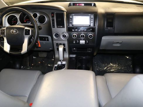 Used 2017 Toyota Sequoia Limited w/ Safety & Convenience Package AWD/4WD image 15