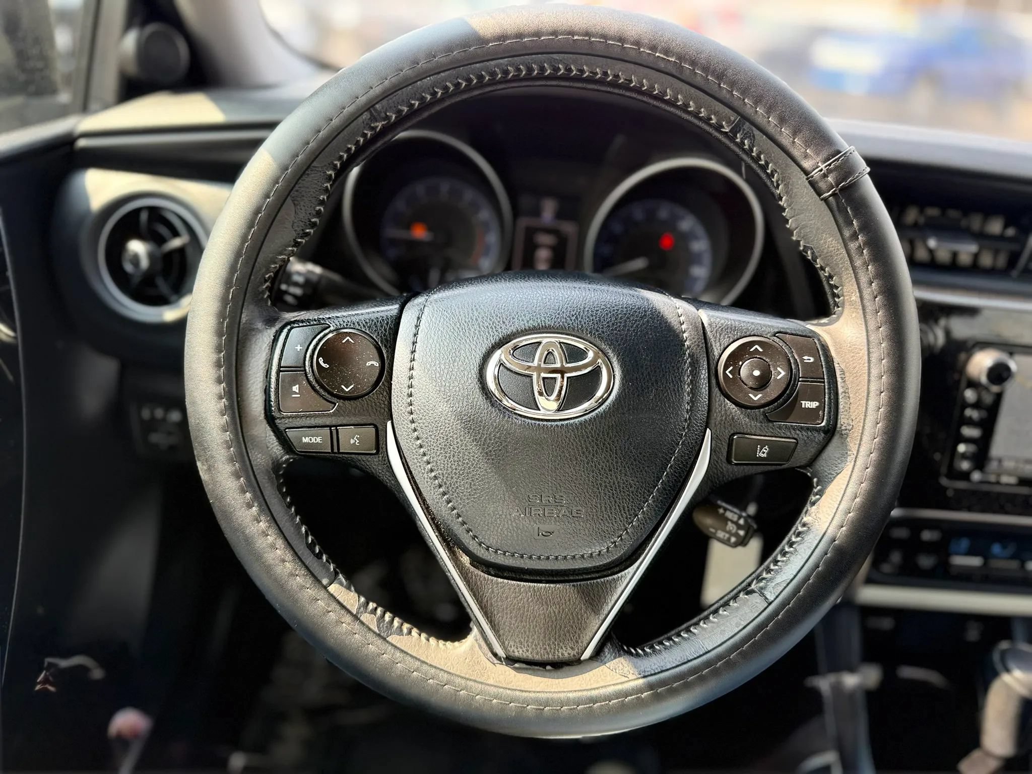 Used 2017 Toyota Corolla iM FWD image 17