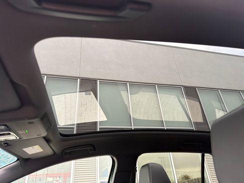 Certified 2023 Volkswagen ID.4 Pro S Plus image 22