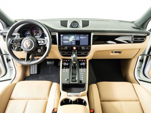 New 2026 Porsche Macan AWD/4WD image 19