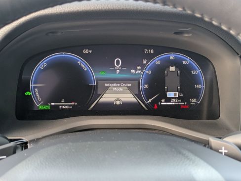 Used 2025 Toyota Camry XSE FWD image 19