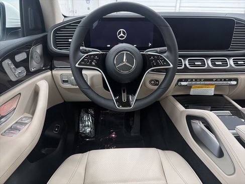 New 2026 Mercedes-Benz GLS 450 GLS 450 image 21