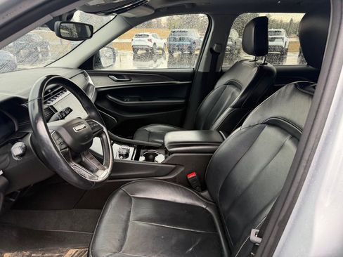 Used 2021 Jeep Grand Cherokee L Limited image 10