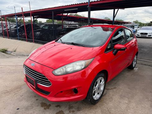 Used 2015 Ford Fiesta SE FWD image 5