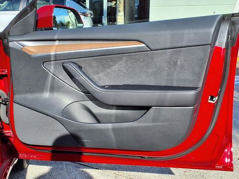 Used 2022 Tesla Model 3 Long Range image 11