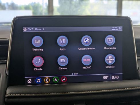 Used 2021 GMC Yukon AT4 w/ Rear Media and Nav Package AWD/4WD image 17